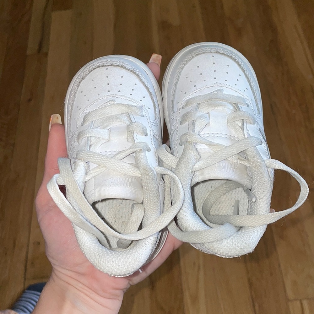 NIKE SHOES